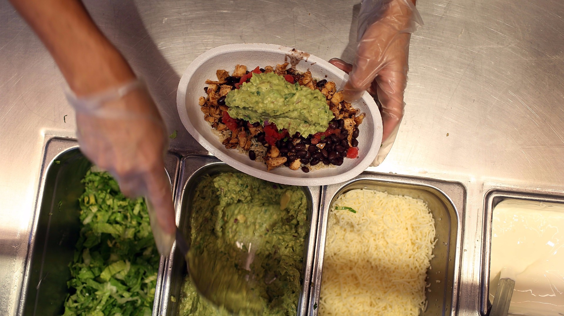 Chipotle cooks up food safety program in move to win back customers